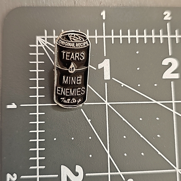 Tears of mine Enemies stick pin NWOT - Picture 2 of 4